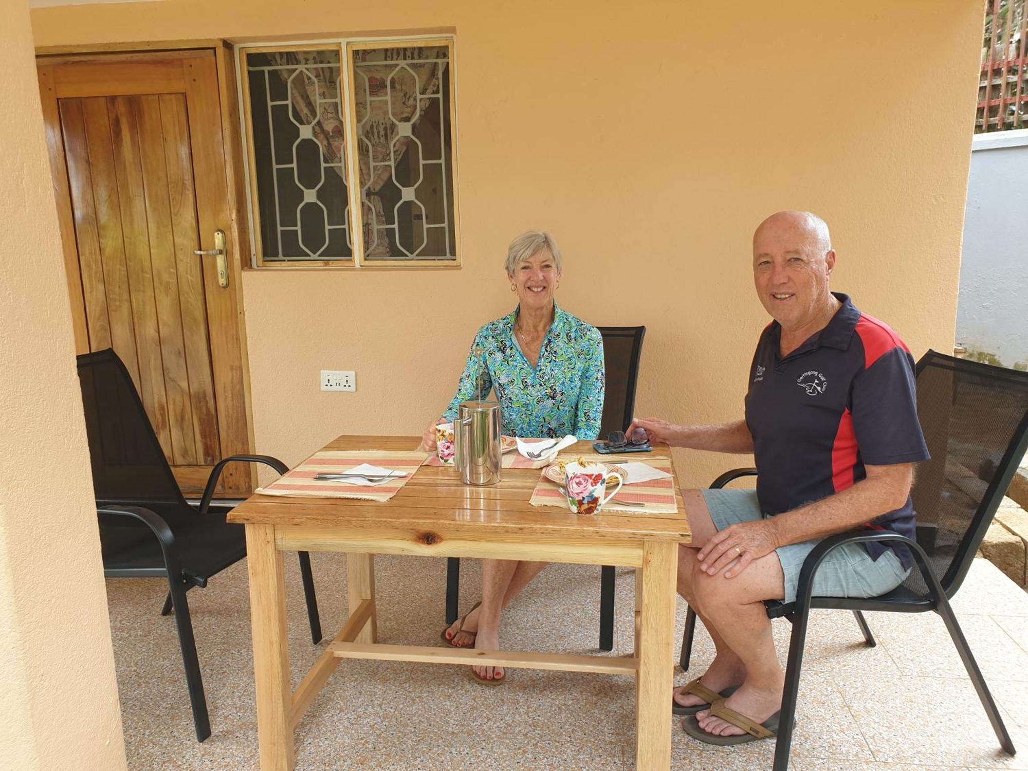 Alison & Dave'S Guesthouse Entebbe Luaran gambar